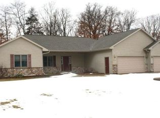 1824 Prescott Dr, Stevens Point, WI 54482
