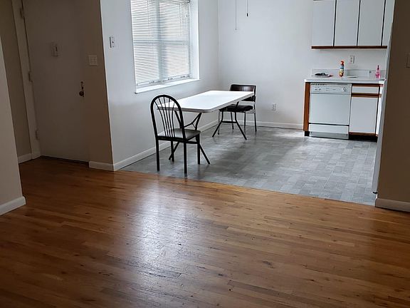 3rd image of 1314 Jericho Tpke Unit 3