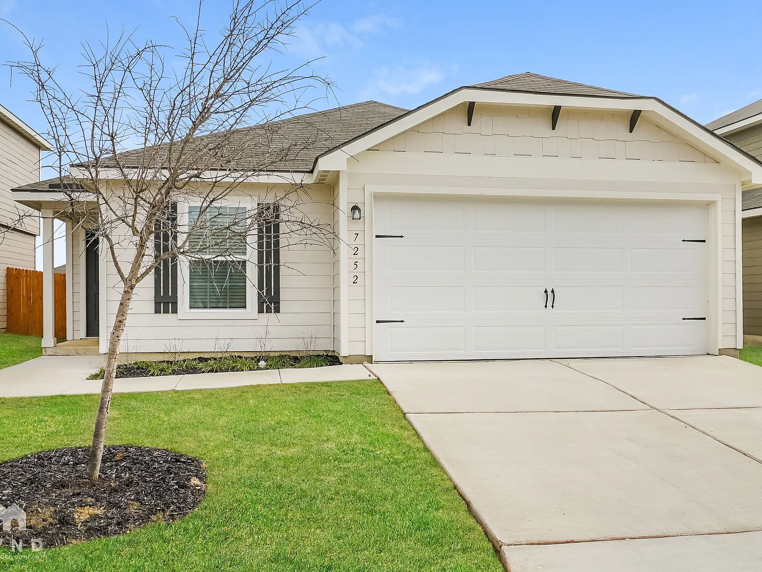 4 bed, 2.0 bath, 1794 sqft, $1,749 — Photo 1