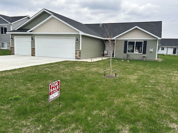 1109 11th Ave SE, Waseca, MN 56093