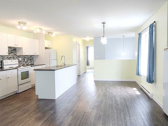 3rd image of 1019 Rae Street