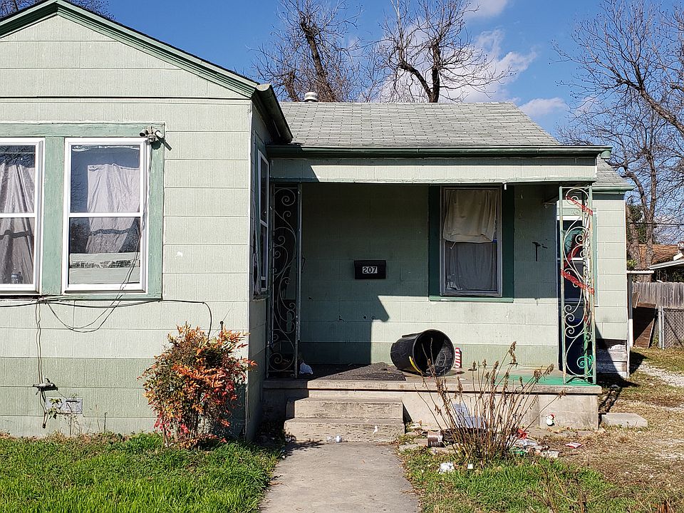 1st image of 207 Monticello Ct