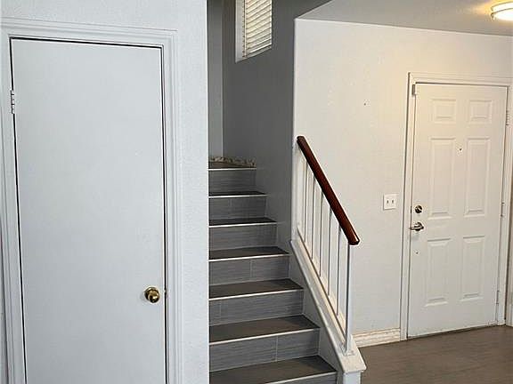 5th image of 2374 Swifton Ct