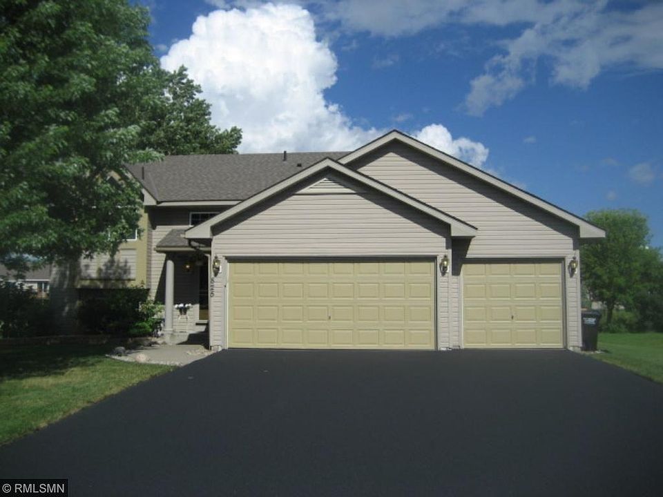 1st image of 825 Daniel Dr S