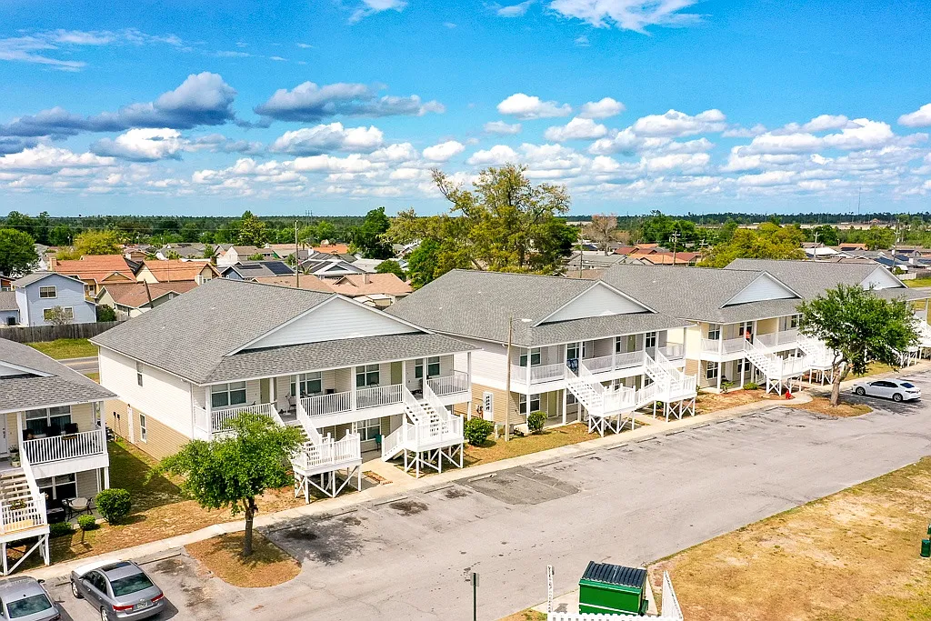 Ava Kay Townhomes — Photo 2