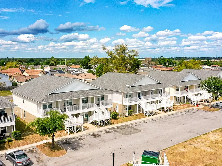 Ava Kay Townhomes — Photo 2