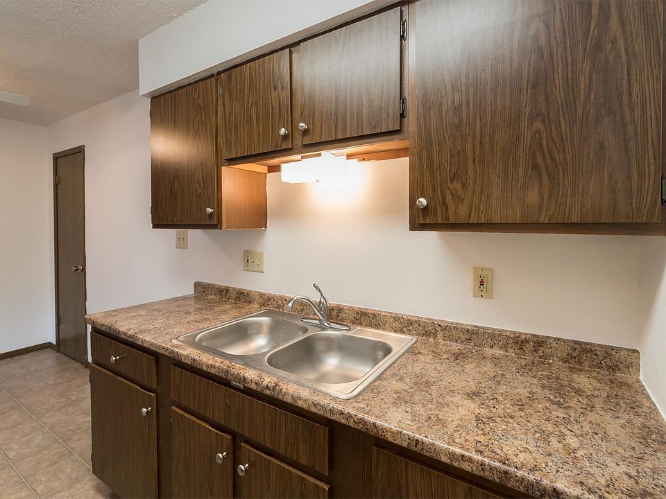 1st image of 2603 Terrace Dr #17107542