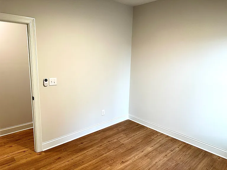 525 N Linwood Ave — Photo 26