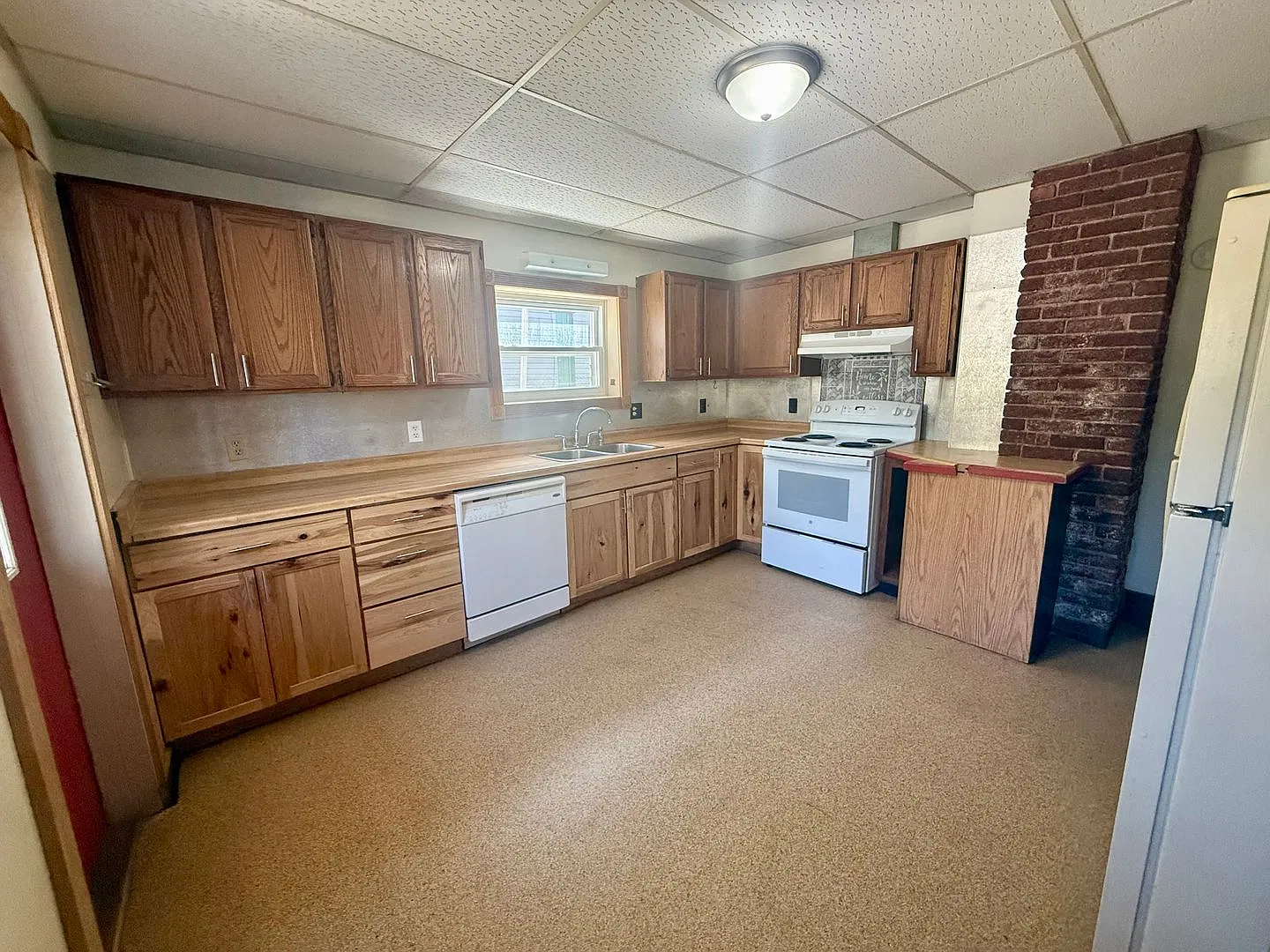 716 Washington St — Photo 1