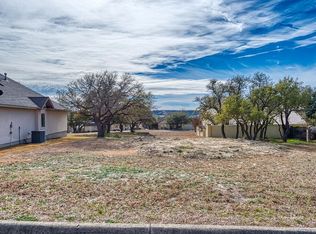 1903 Valencia Dr N, Kerrville, TX 78028