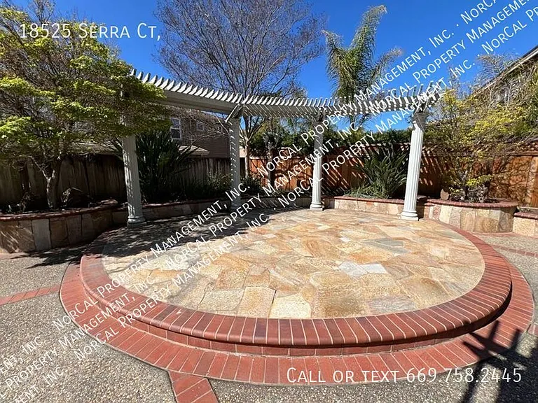 18525 Serra Ct — Photo 34