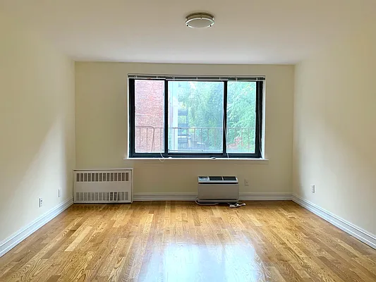 Rented by PocketBroker Inc | media 2