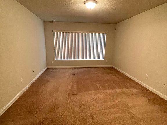 4th image of 11831 Iselle Dr