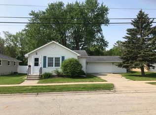1243 Elmore St, Green Bay, WI 54303