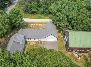 497 N Parish Rd, Turner, ME 04282
