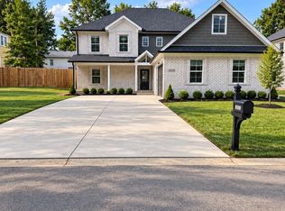 10503 Holly Berry Dr, Louisville, KY 40299