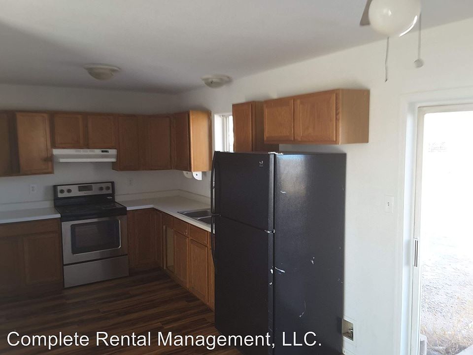 2nd image of 2407 W 12th St