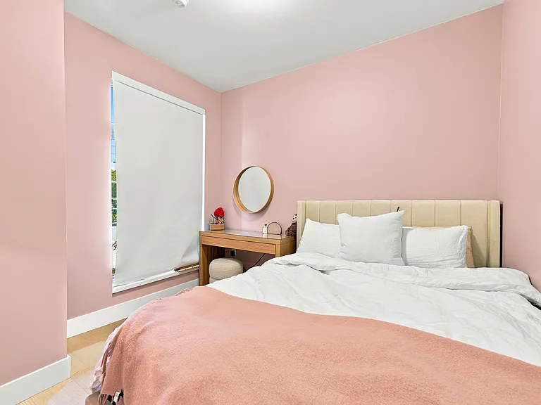 555 W 28th Ave #109 — Photo 10