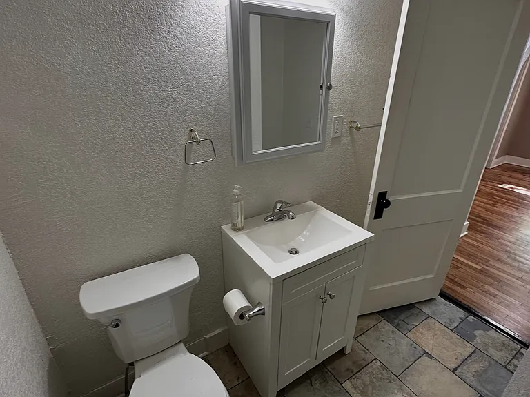 2216 SW Fillmore St — Photo 9