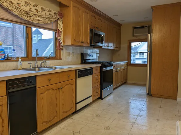 131 Summer St Floor 2, Malden, MA 02148