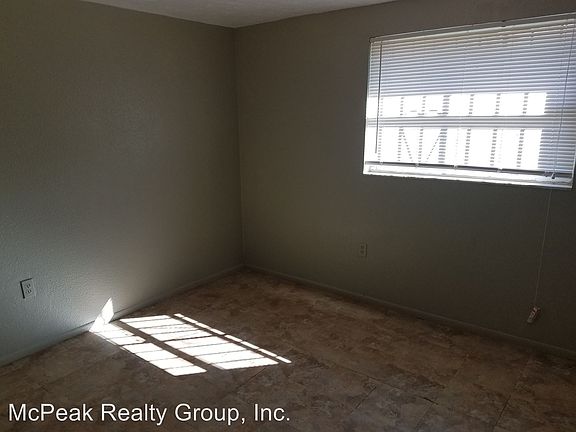 4th image of 3813 N 54th St APT B