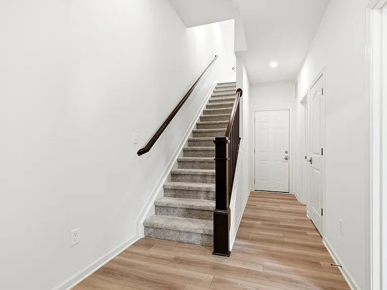 14565 Pomona Ln — Photo 9