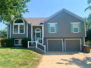 317 S Pelham St, Raymore, MO 64083