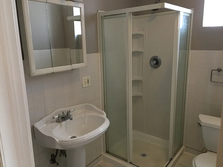 1500 W Chestnut St #1 — Photo 10