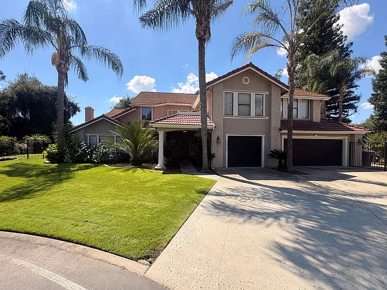 5339 W Sweet Ct — Photo 2
