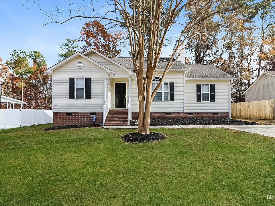 312 Hocutt Dr