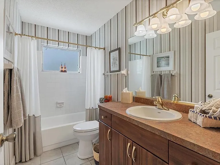6283 Green View Cir S #102 — Photo 24