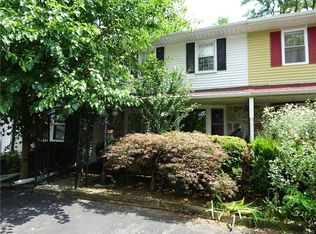 7552 Buttercup Rd, Macungie, PA 18062