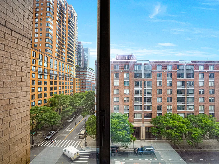 200 Rector Pl #7F — Photo 14
