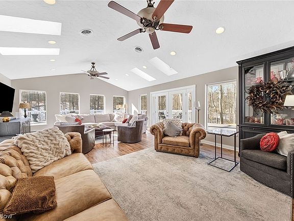 5th image of 7161 Old Mill Rd