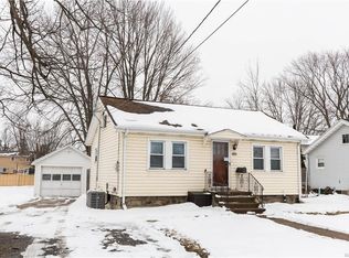 105 Ward Rd, North Tonawanda, NY 14120