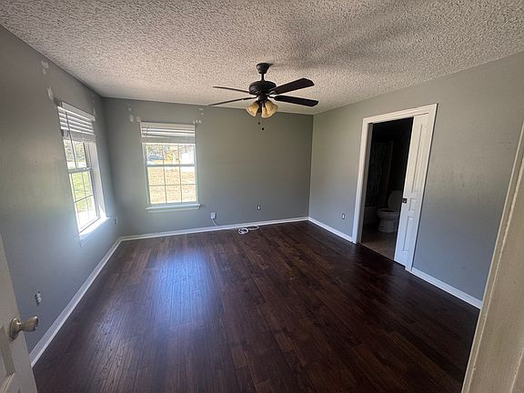 5th image of 121 Cornell Rd
