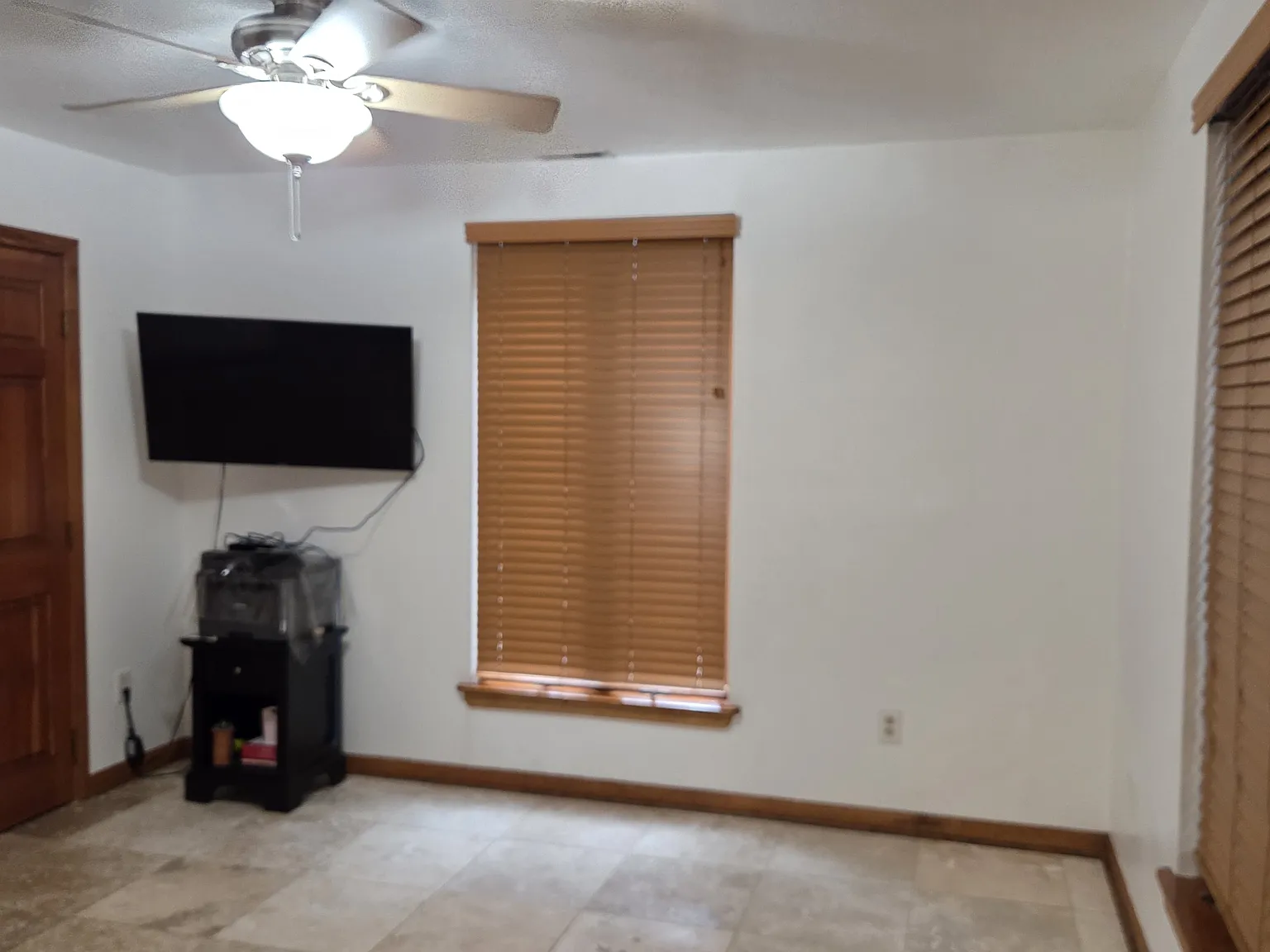 Studio, $1,350 — Photo 3