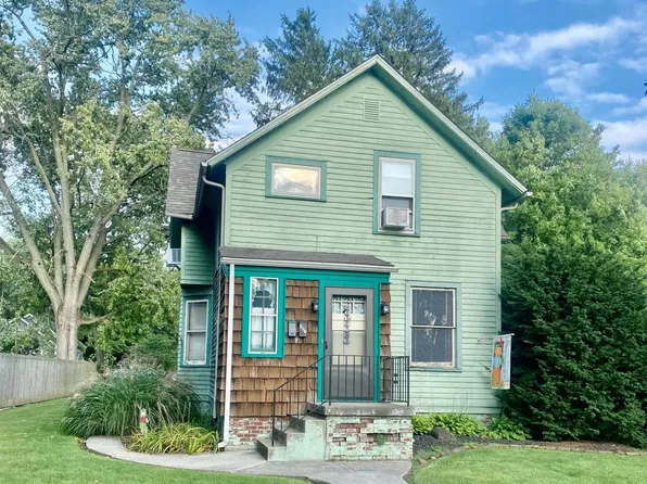 507 E St, La Porte, IN 46350