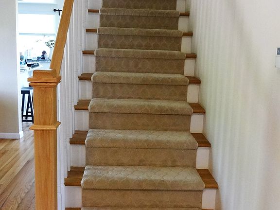 New stair runner