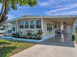 10808 London Dr, Port Richey, FL 34668