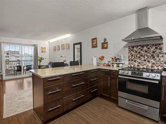 3rd image of 130 Skaha Pl #406