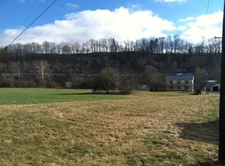 585 Fox Valley Rd, Marion, VA 24354