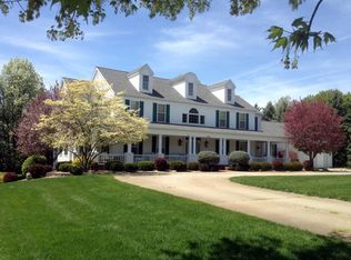 105 Greenfield Dr, Middlebury, IN 46540