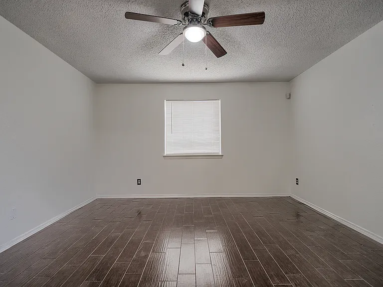 11571 Plautus Ct — Photo 35