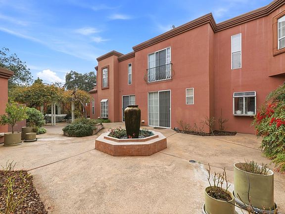 5th image of 128 Cuesta Dr #5