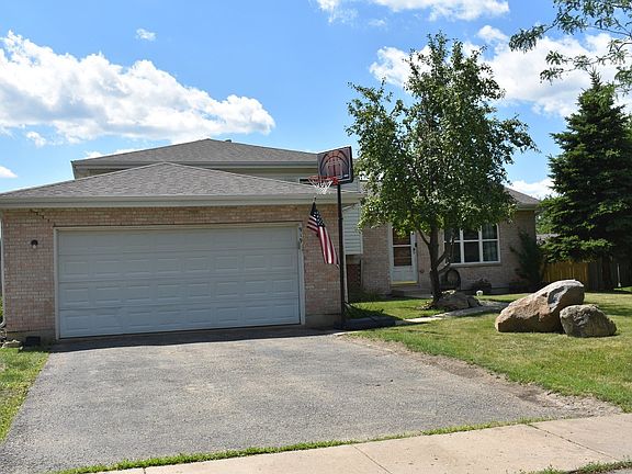 2nd image of 919 Cottonwood Dr
