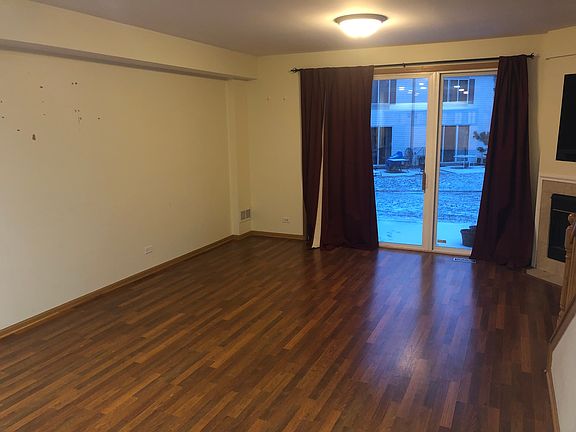 4th image of 710 Blossom Ct