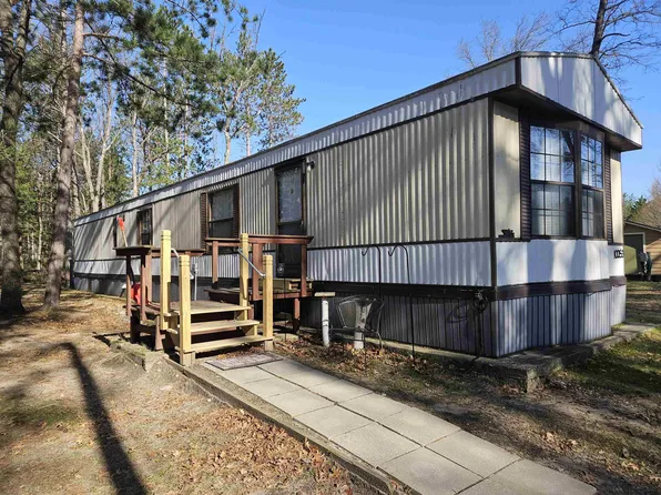 10053 N Finley Lake Ave, Harrison, MI 48625