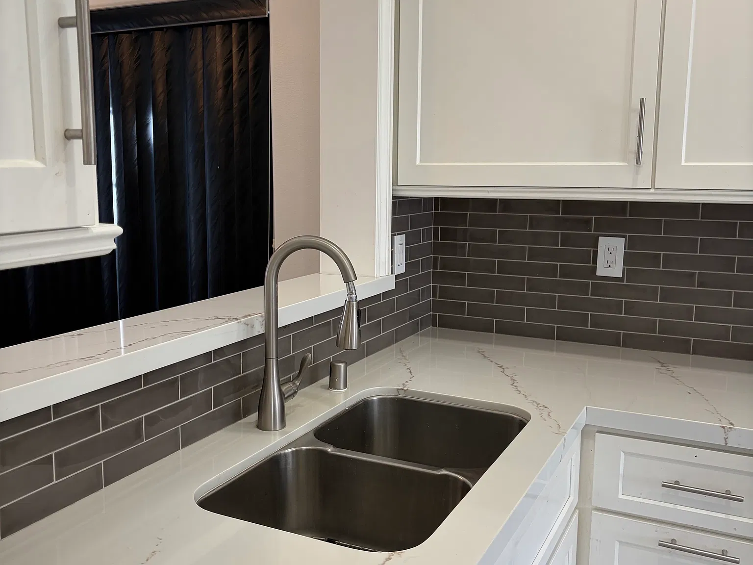 2 bed, 2.5 bath, 1240 sqft, $3,650 — Photo 3