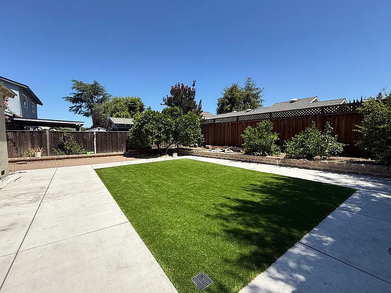 1268 Flickinger Ave — Photo 13